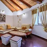 Rotonda By Interhome בית נופש *