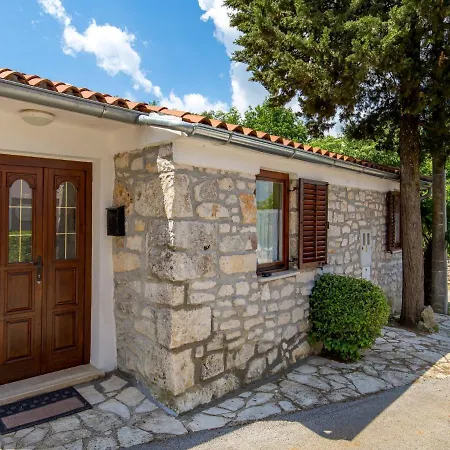 Rotonda - Lbn304 By Interhome